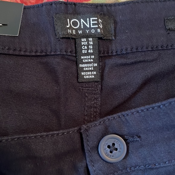 JONES NEW YORK Size 16 Utility Cargo Short EasyCare Navy BlueCozy Cotton $59 NEW - Picture 6 of 9
